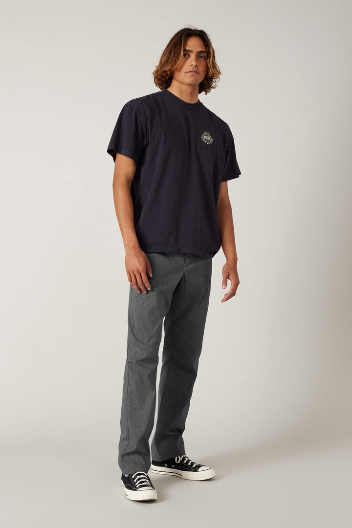 686 Men's Everywhere® Pant - Relaxed Fit — HEATHER CHARCOAL (vista 2)
