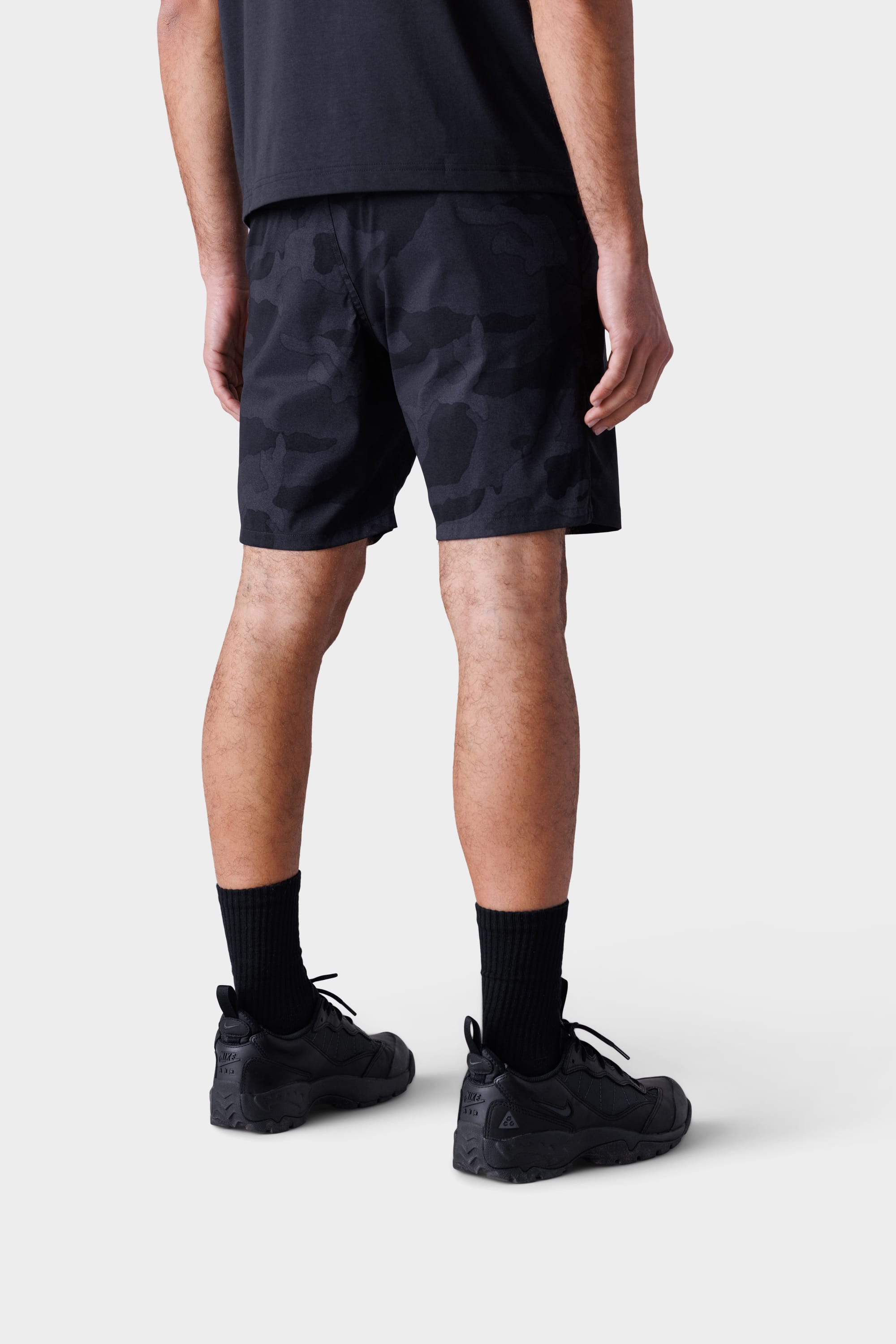 686 Men's Everywhere Featherlight Chino Short – 686.com
