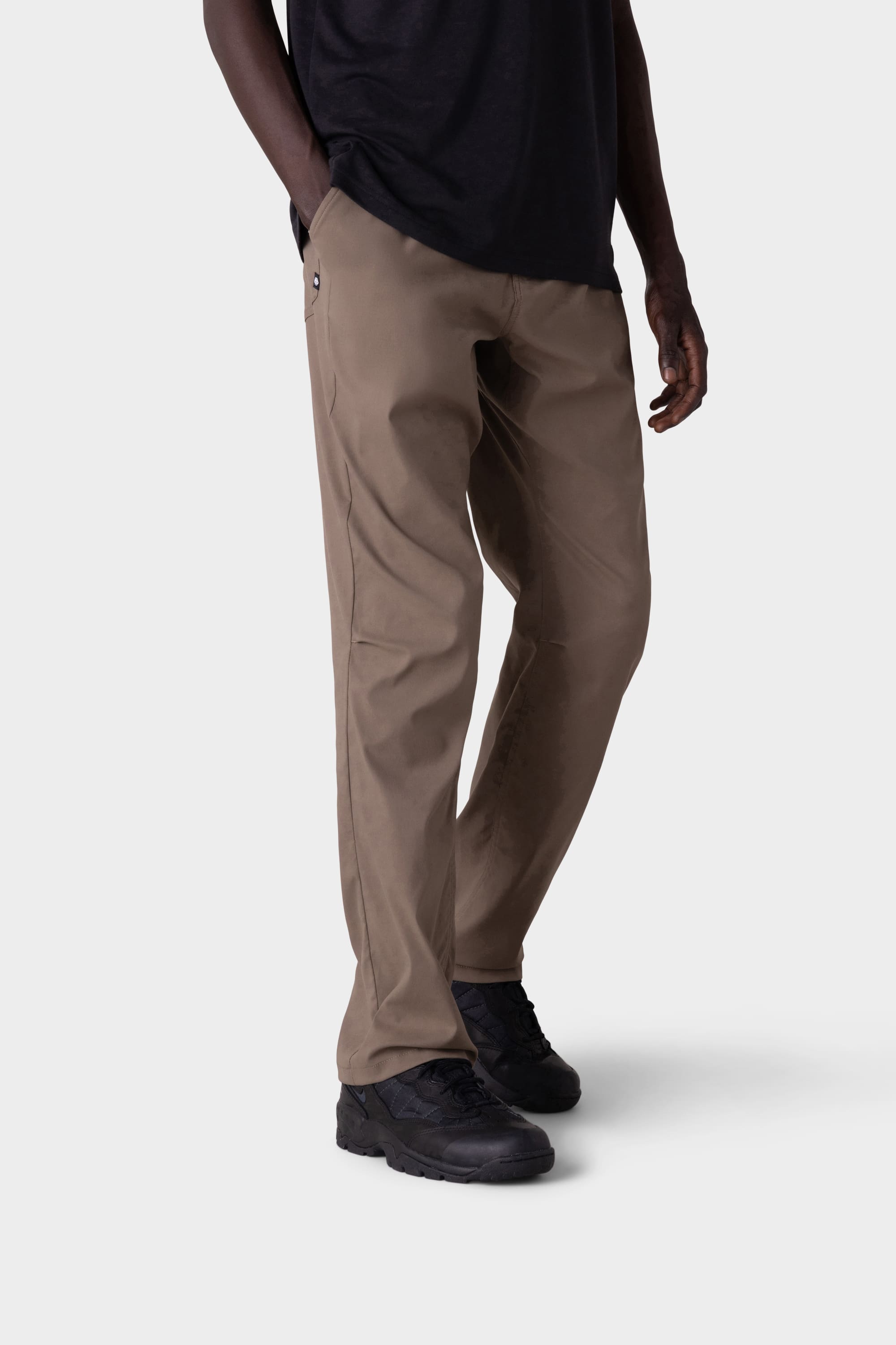 What To Wear With Khaki Pants [2024 Style Guide] | Mens business casual  outfits, Mens casual outfits, Khaki pants men