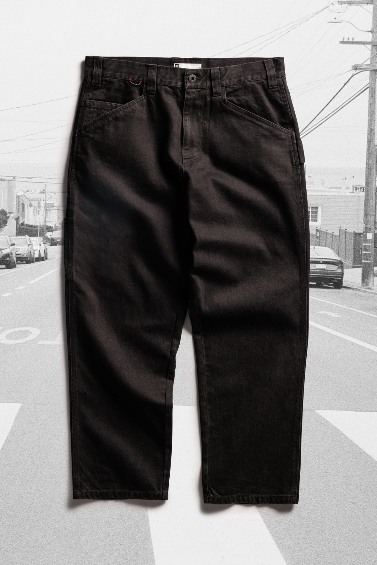 686 Men’s Unwork® Hammerhead Denim Pant in black with a straight-leg utility work fit.