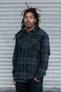 BLACK PLAID