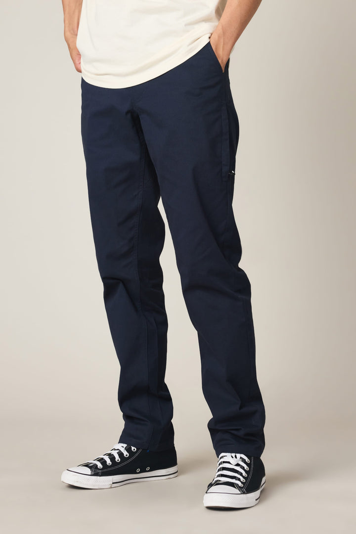 686 Men's Everywhere® Standard Pant - Slim Fit — NAVY