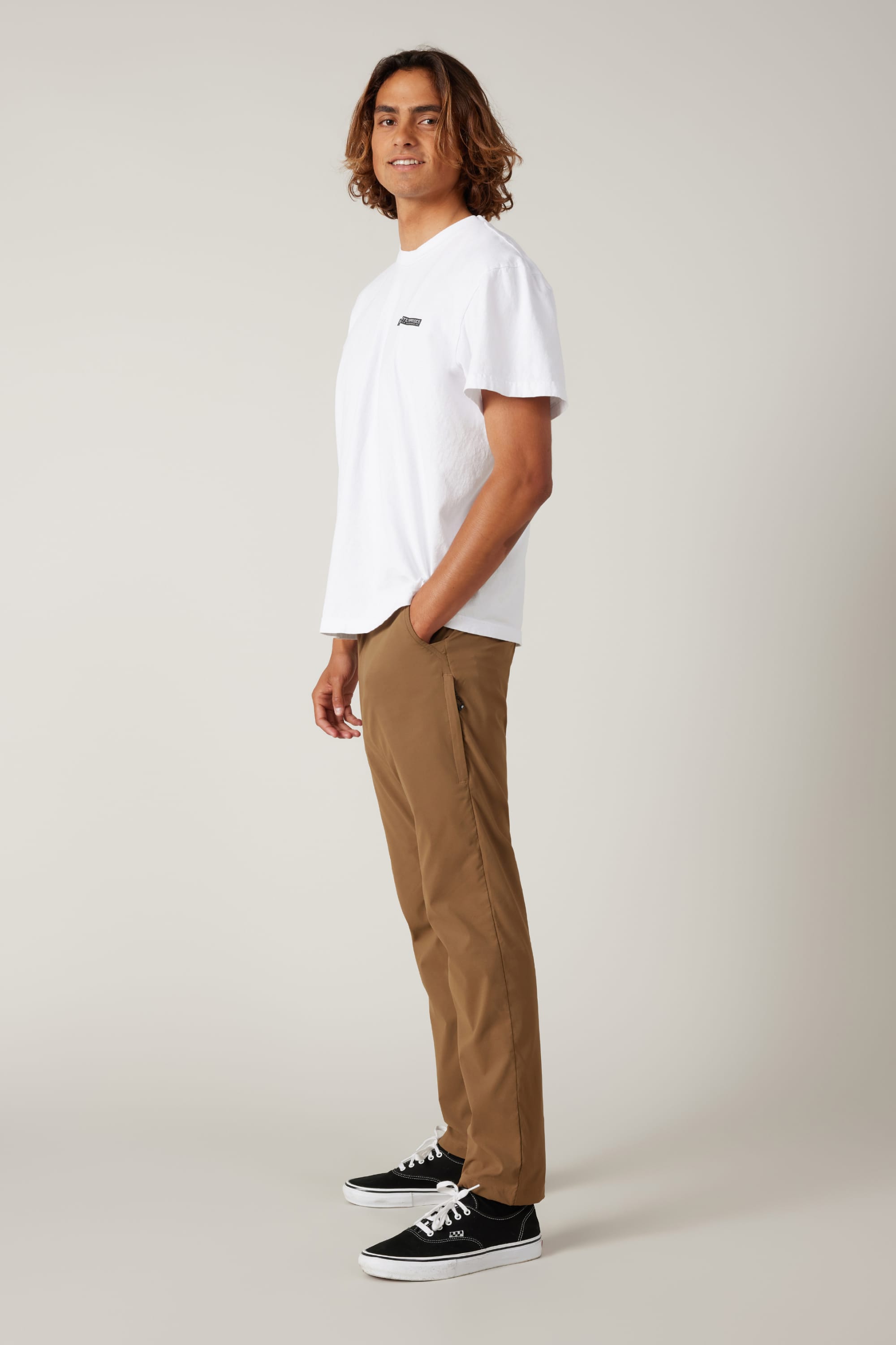 686 Men's Everywhere® Featherlight Chino Pant - Slim Fit – 686.com