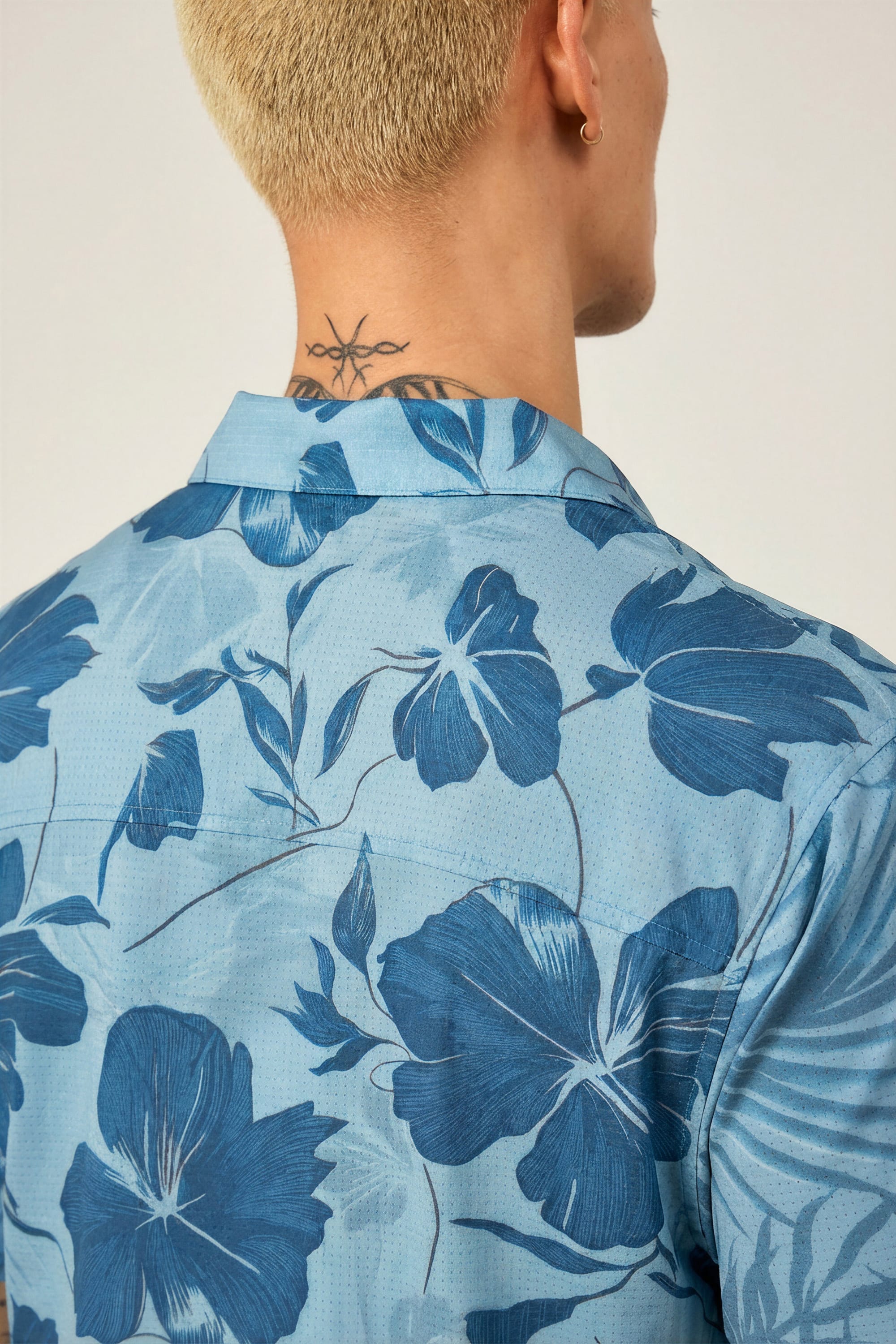 686 Men's Nomad Perforated Button Down Shirt – 686.com
