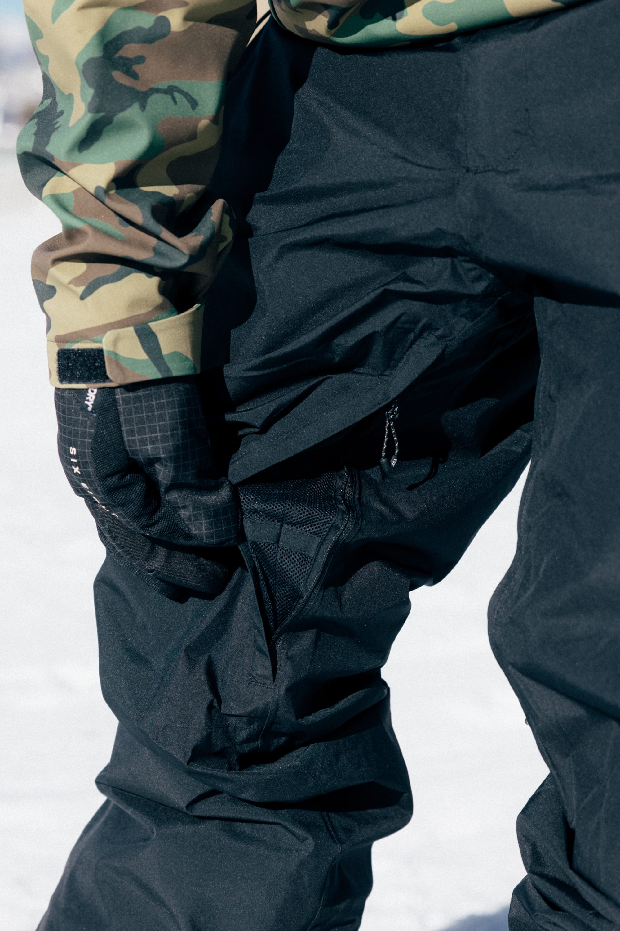 24-25 686 GORE-TEX CORE SHELL PNT (Mサイズ) 686 Men's GORE-TEX® Core Shell Pant – 686.com
