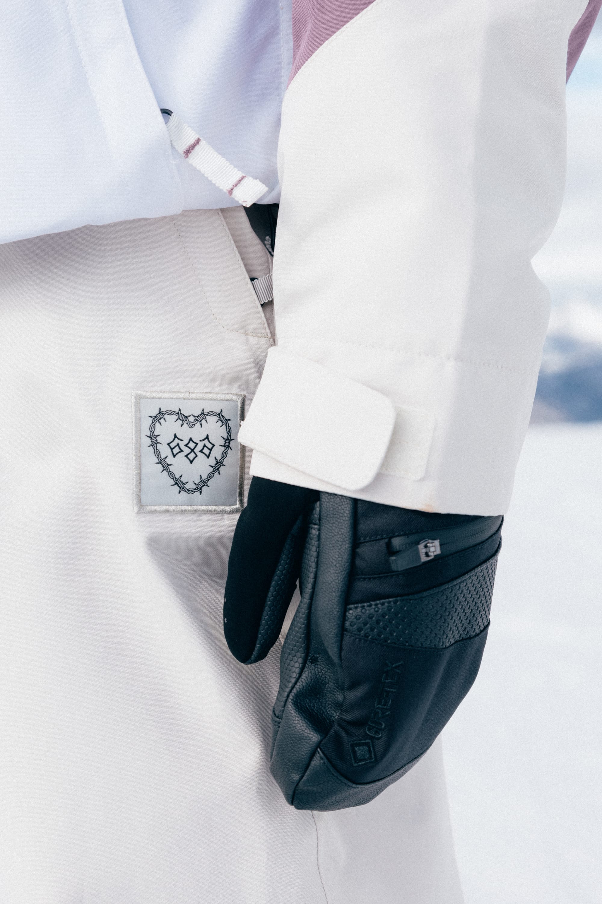 686 Women's Outline™ Shell Anorak – 686.com