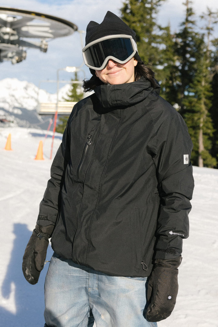 686 Women's GORE-TEX® Willow™ Insulated Jacket — BLACK