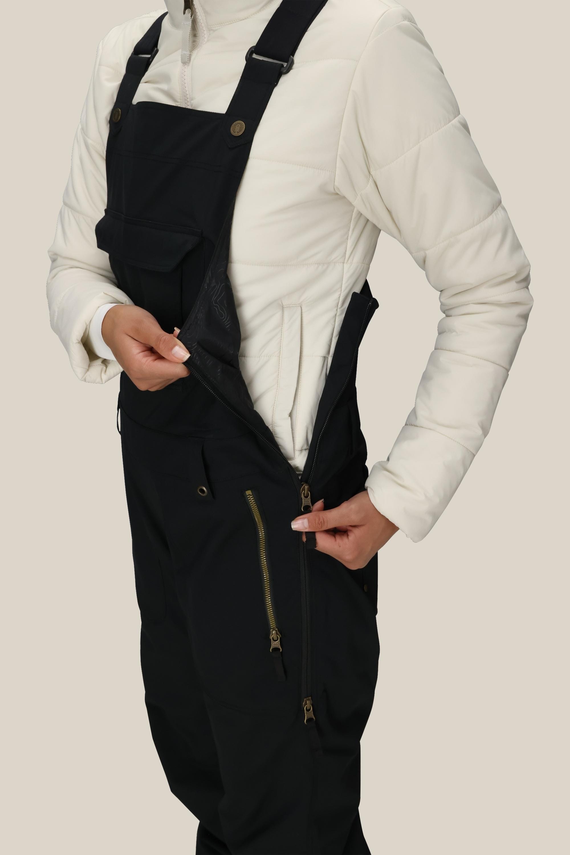 686 Women's Black Magic Insulated Bib