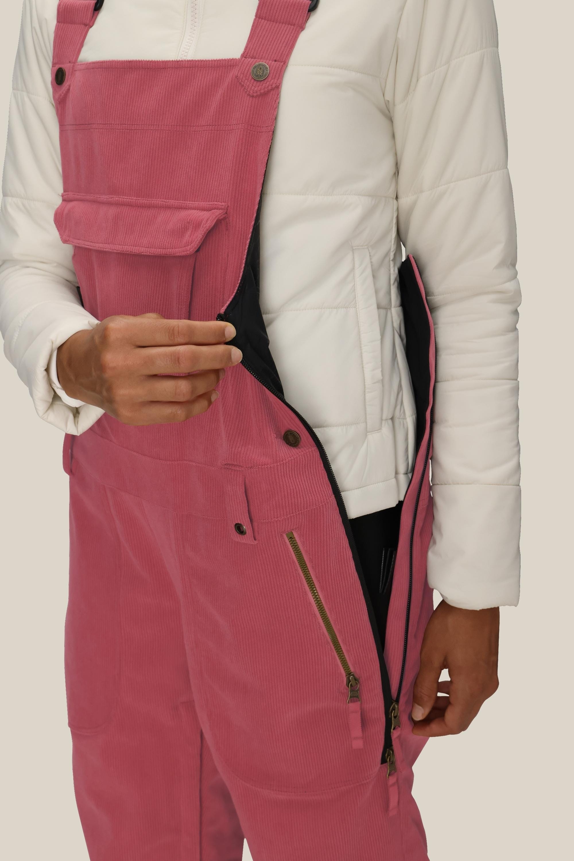 686 Women's Black Magic™ Insulated Bib – 686.com