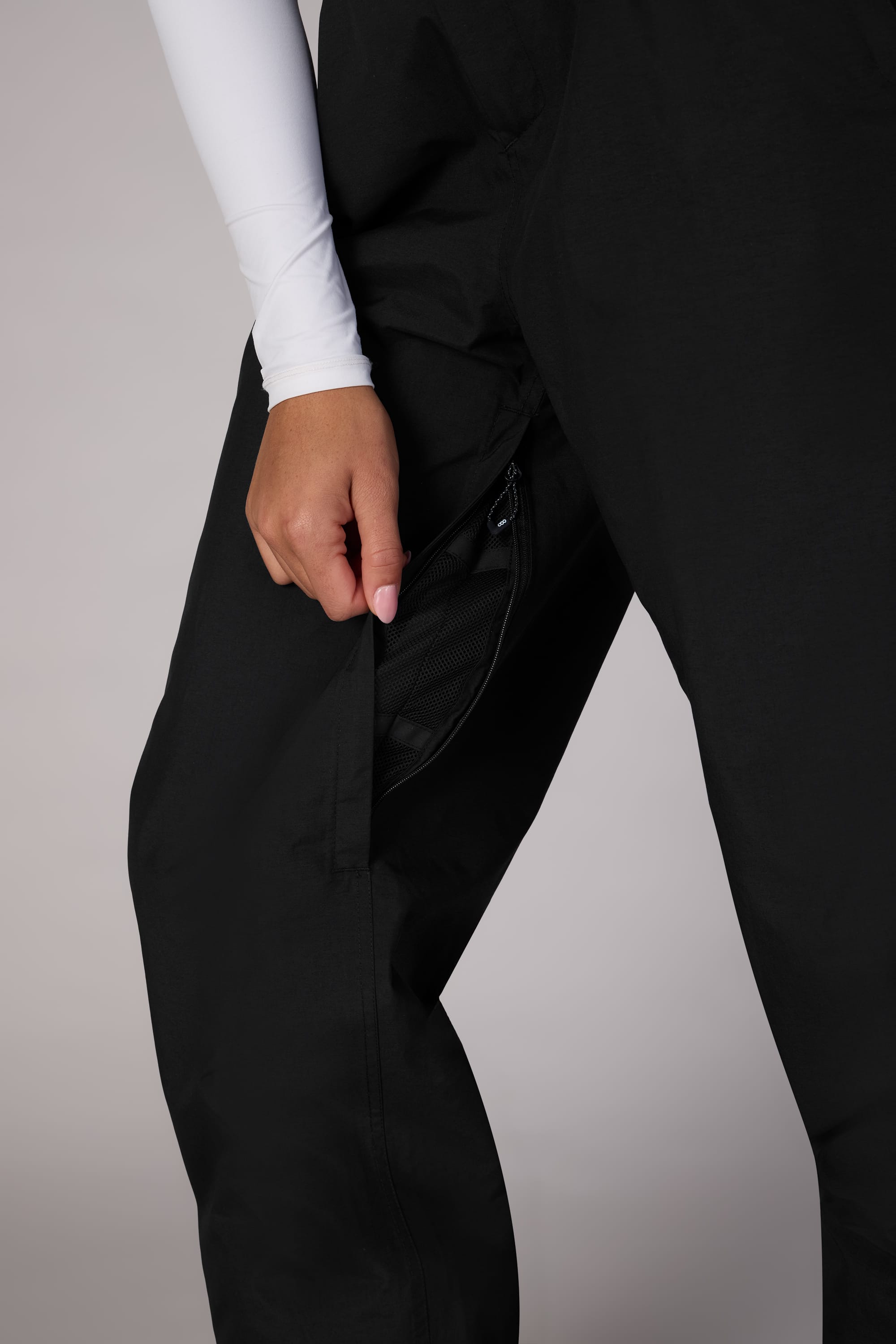 686 Women's GORE-TEX Outline™ Shell Pant