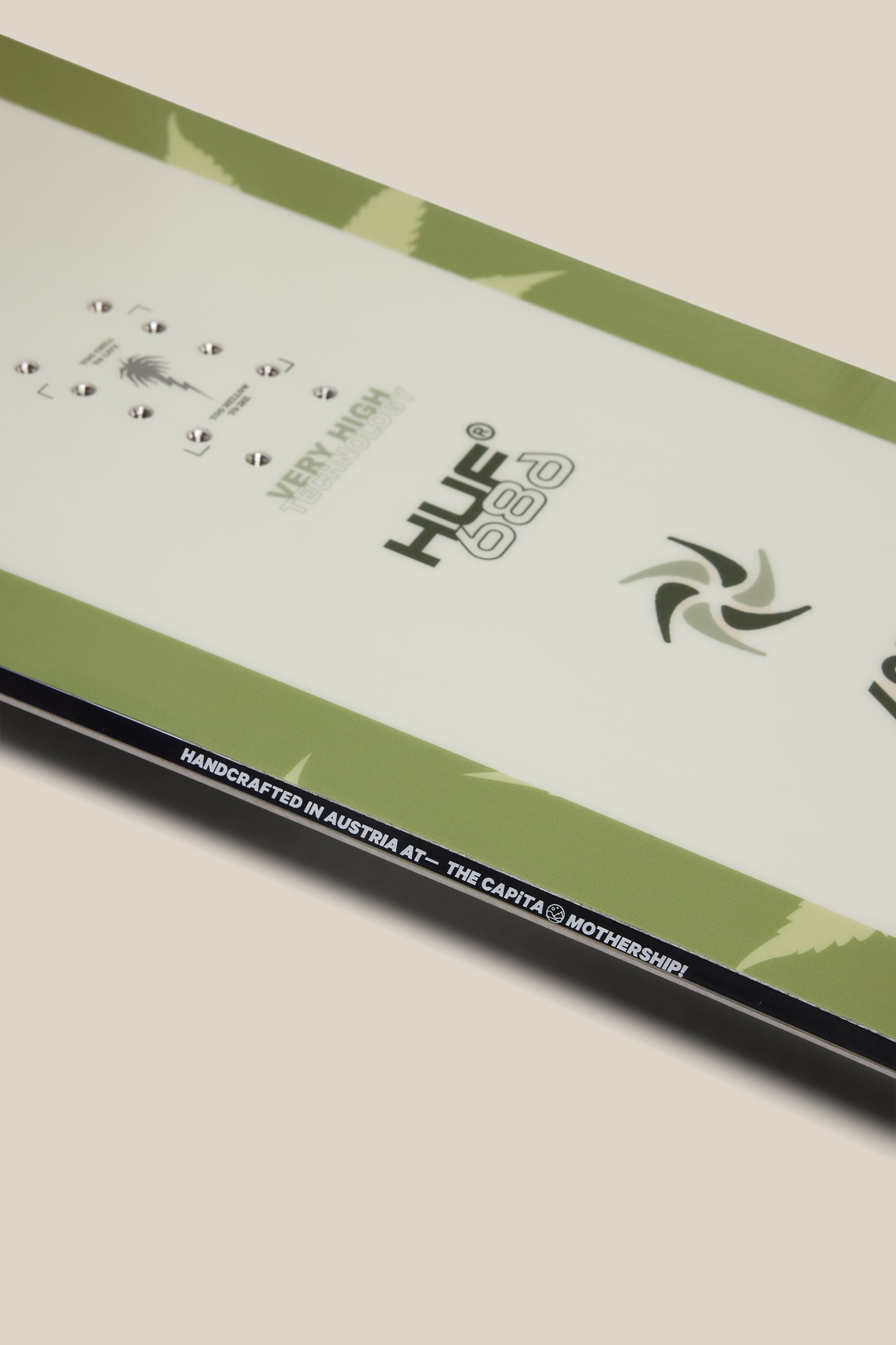 686 HUF SB Slush Slasher Snowboard – 686.com