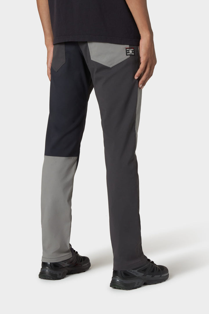 686 Men's Everywhere® Reclaimed Pant - Slim Fit — CHARCOAL COLORBLOCK (vista 2)